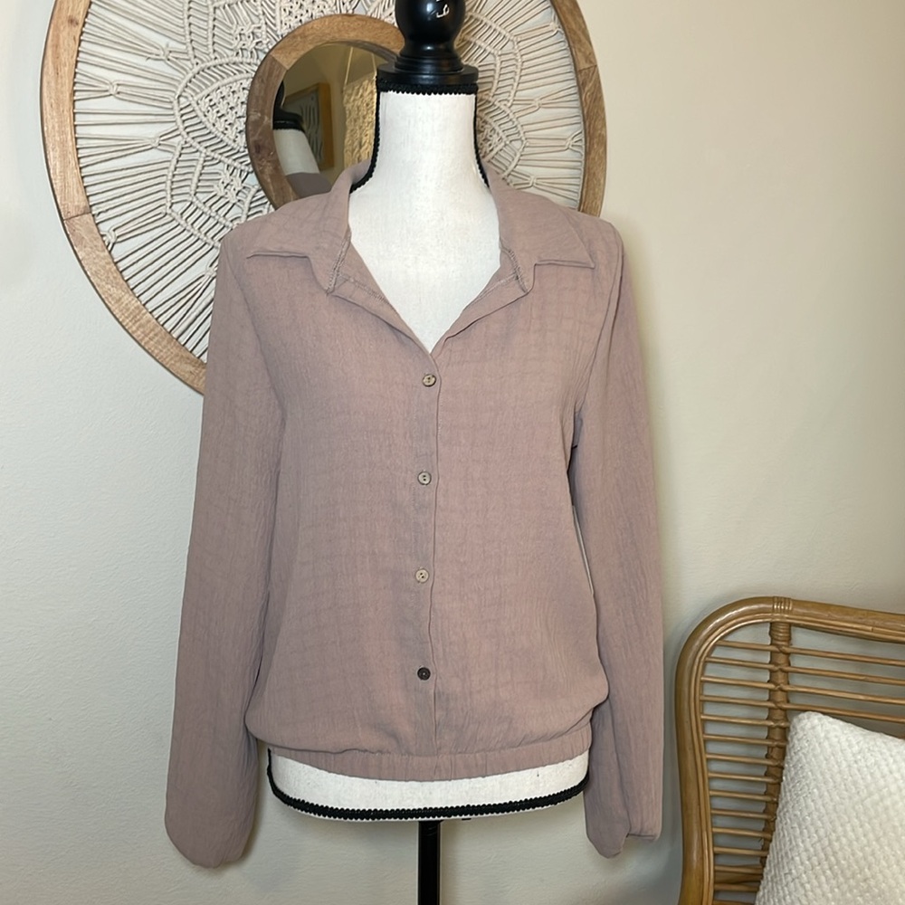 Wild Love Women's Peasant Blouse tan NWT size large